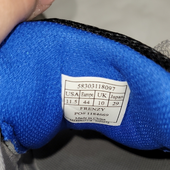 Brunswick after Bowling Shoes. Blue and Black with Mesh Design - Picture 3 of 11